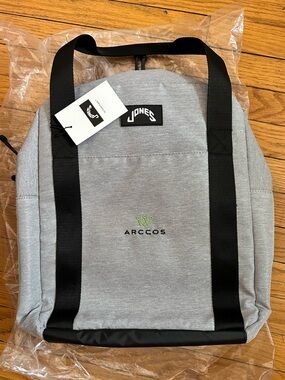 *NEW* Limited Edition - Arccos Golf - Men's Gray Backpack with Black Straps
